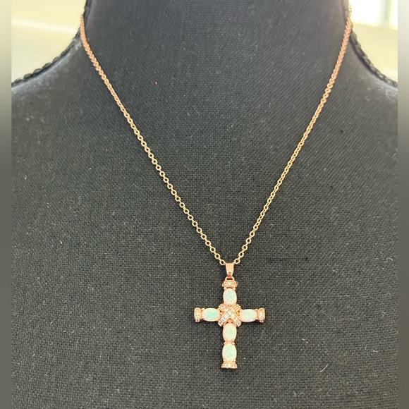 NEW  OPAL GEMTONE CROSS W/MOSSISANITE DETAILS in 18K ROSE GOLD CHAIN - Picture 2 of 7